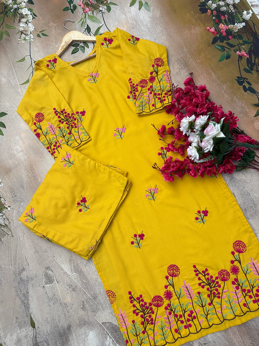 Gulabi Dhaga Kurta Set 11