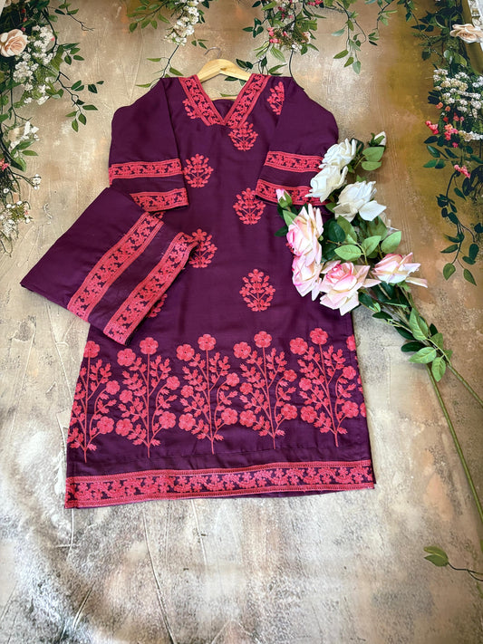 Ada 9 Gulabi Dhaga Kurta Set