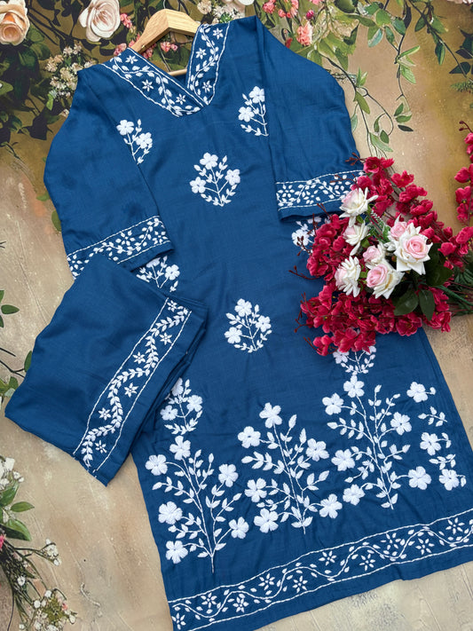Kritika 8 Gulabi Dhaga Kurta Set