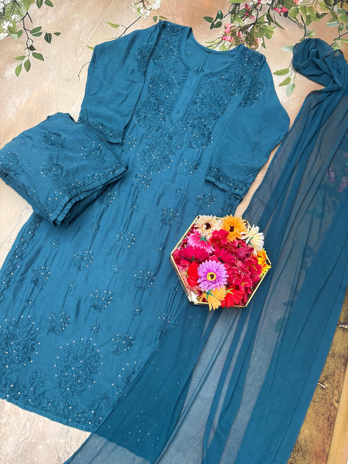 Nazakat Sitara Authentic Lucknowi Kurta Set