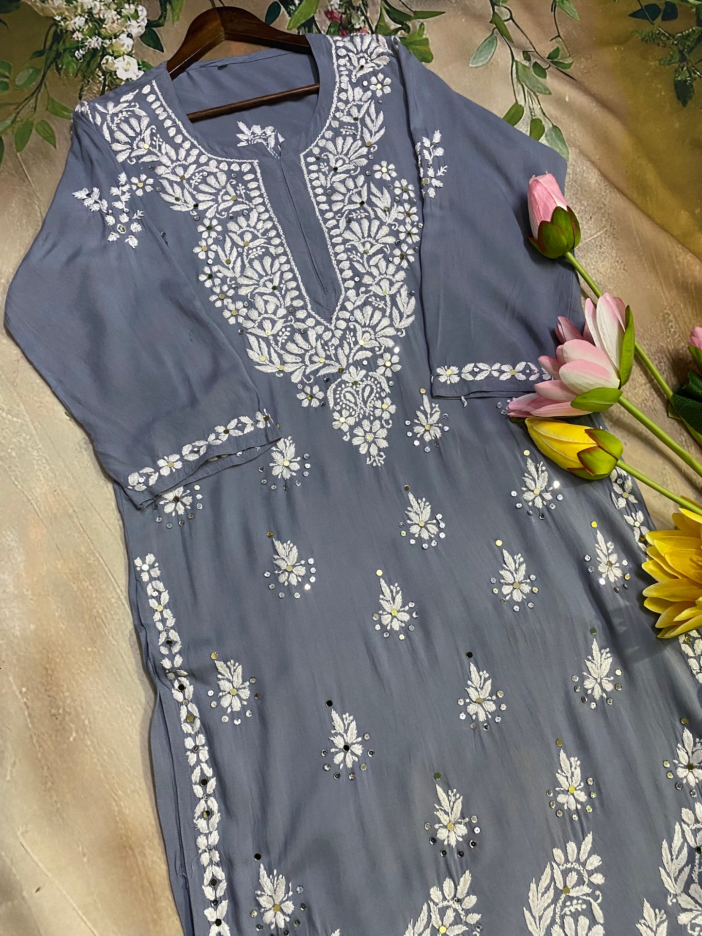 Tara Gulabi Dhaga's Kurta Set