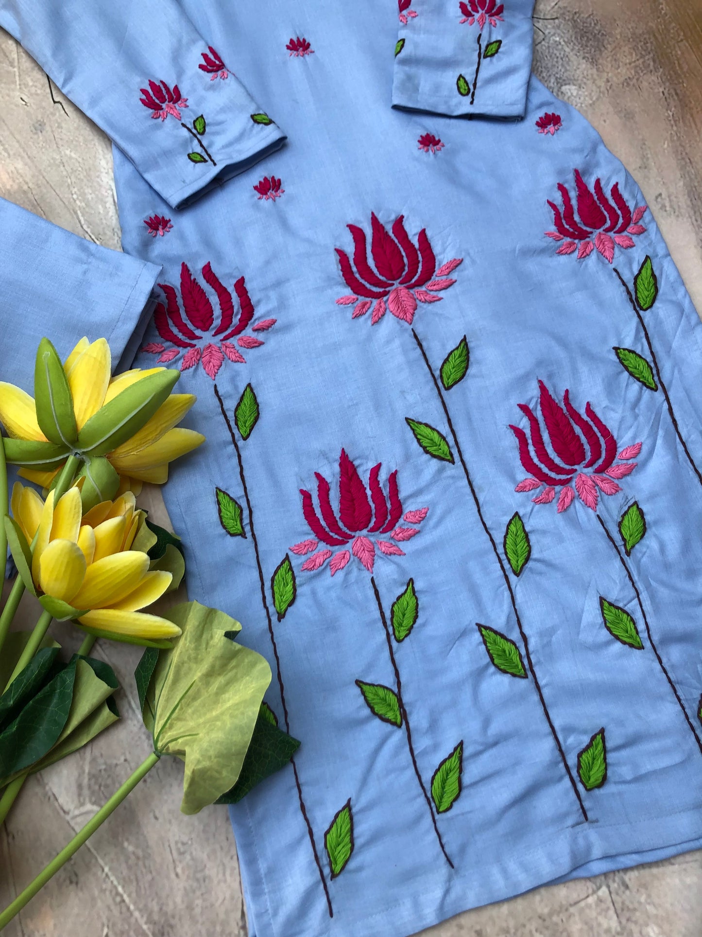 Shubhkar Gulabi Dhaga Kurta Set