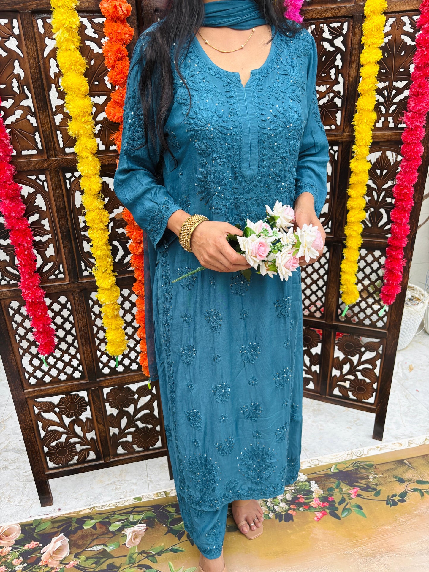 Nazakat Sitara Authentic Lucknowi Kurta Set