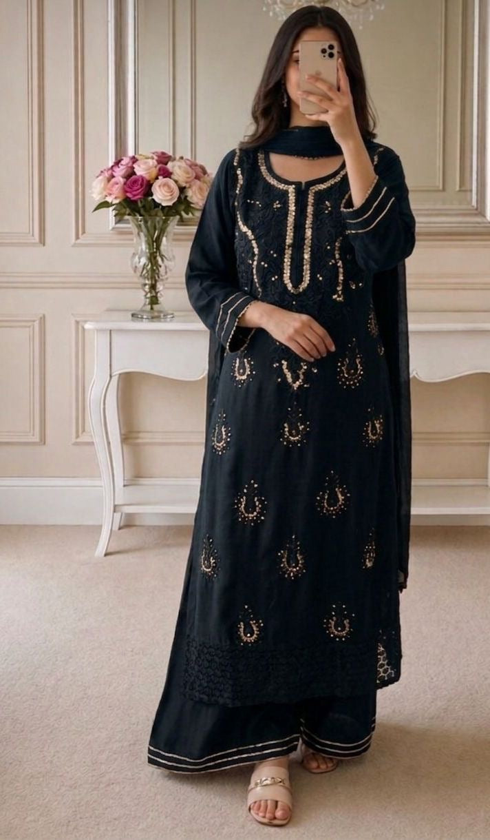 Nazakat Authentic Lucknowi Kurta Set