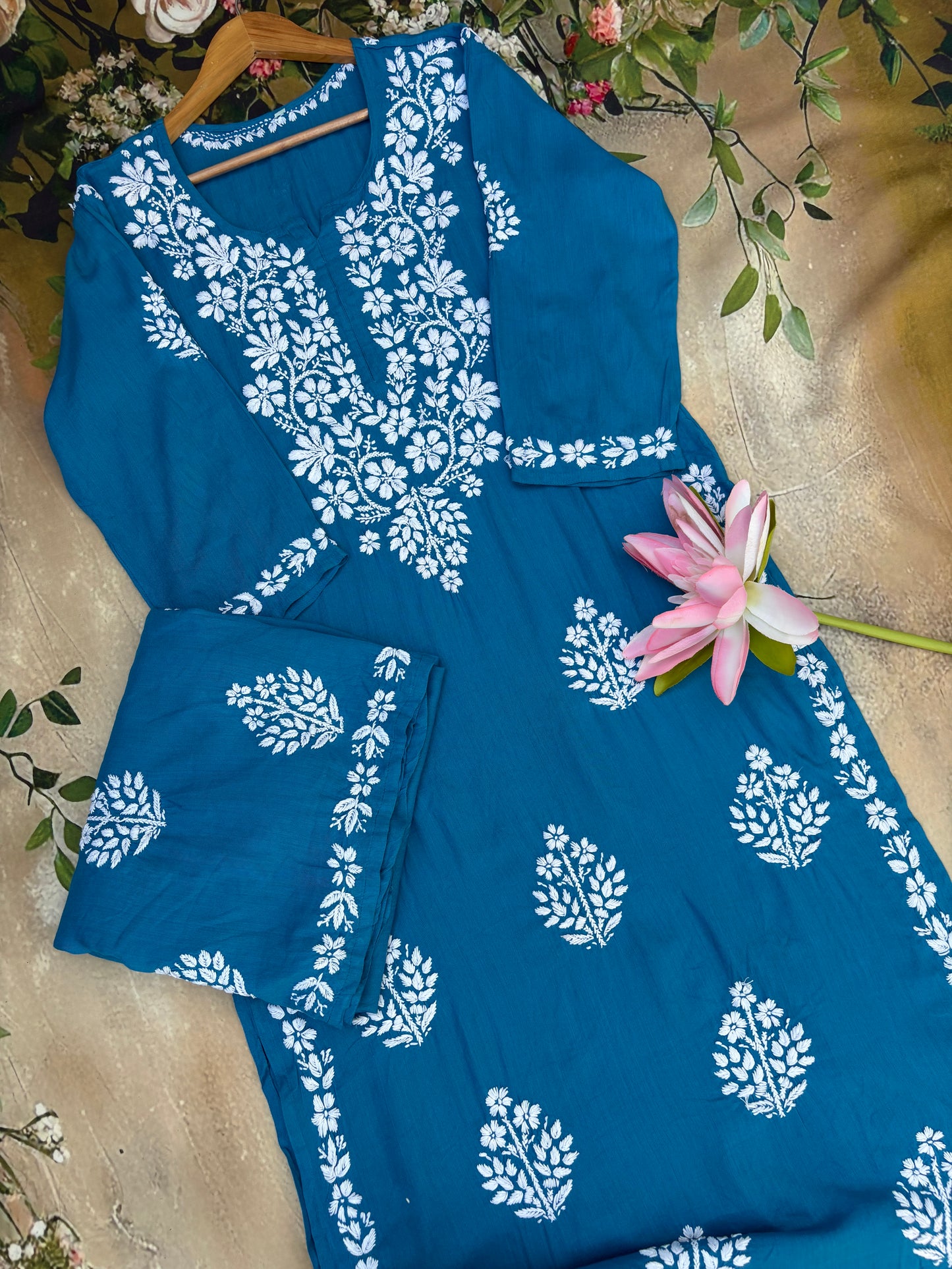 Riwaayat Chikankari Kurta Set