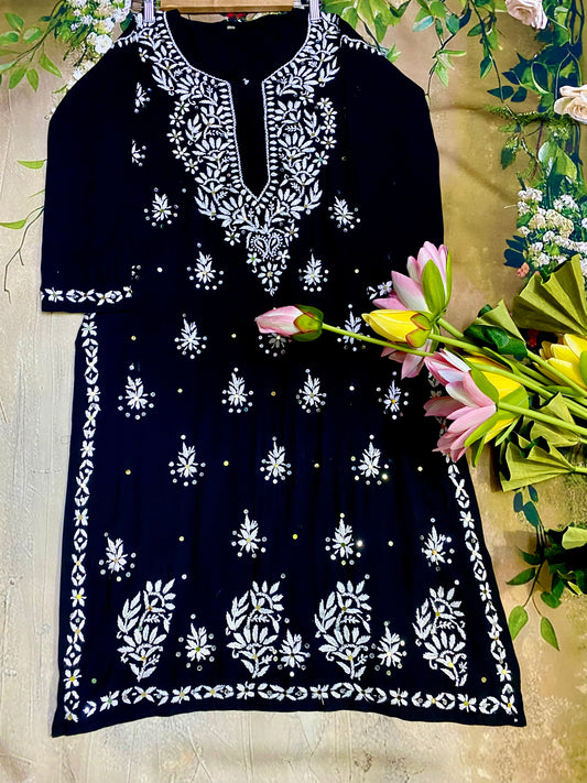 Tara Gulabi Dhaga's Kurta Set