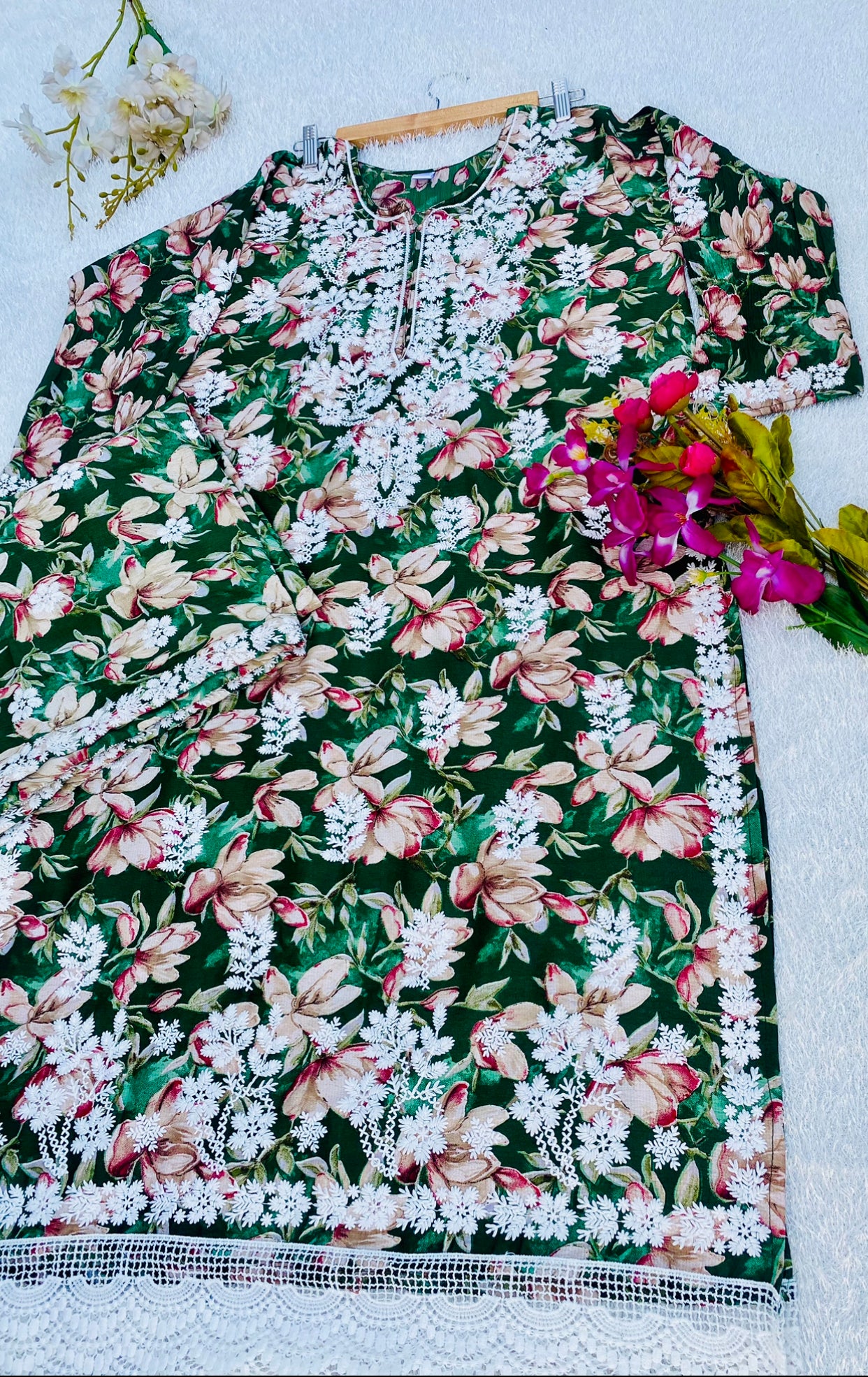 Tiya 1 Lucknowi kurta Palazzo Set