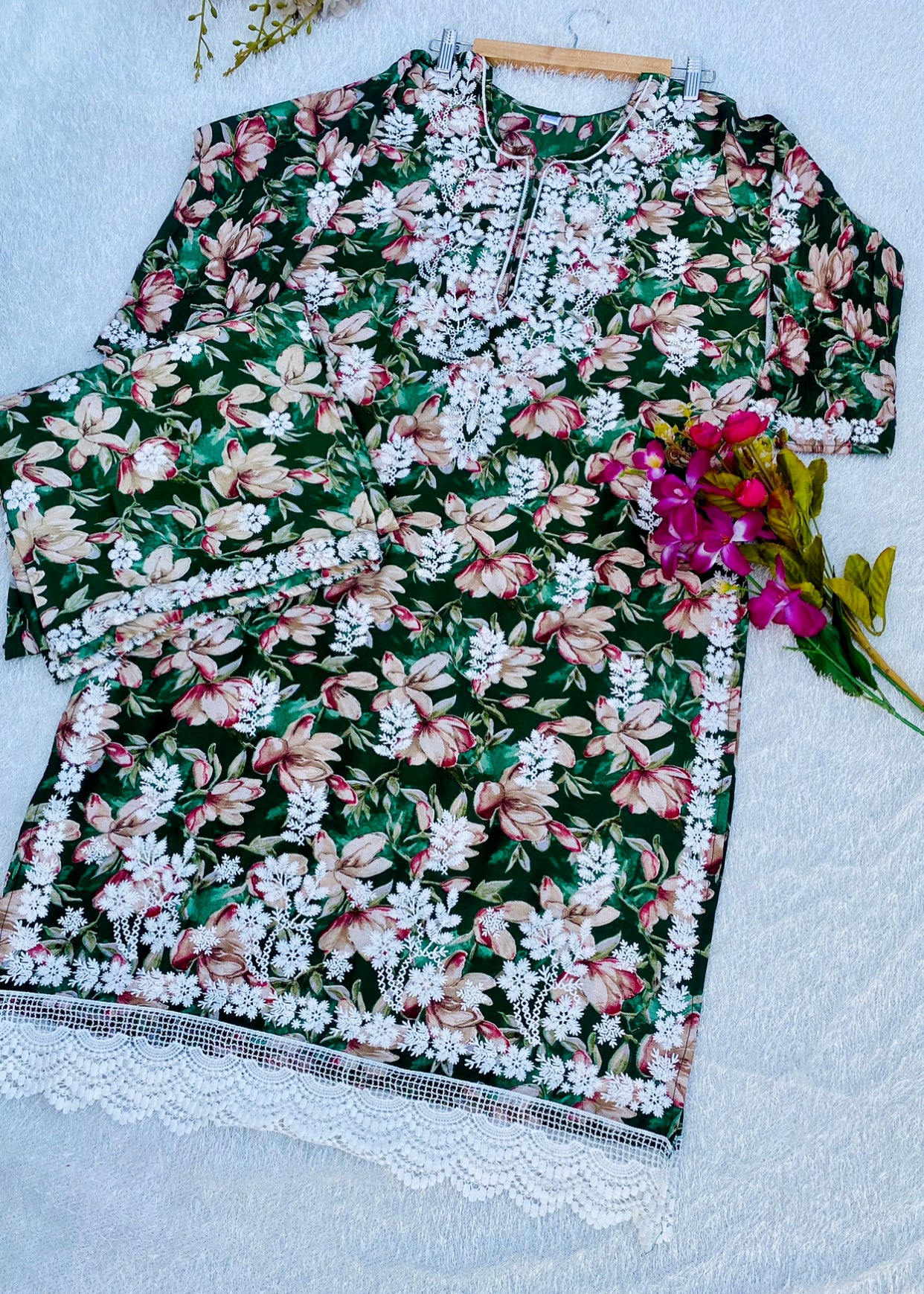 Tiya 1 Lucknowi kurta Palazzo Set