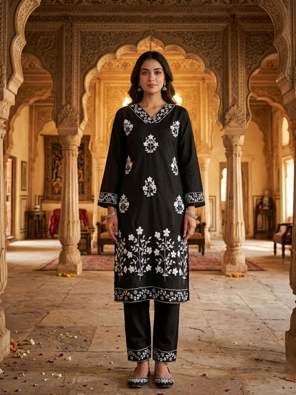 Black Kritika 2 Gulabi Dhaga Kurta Set
